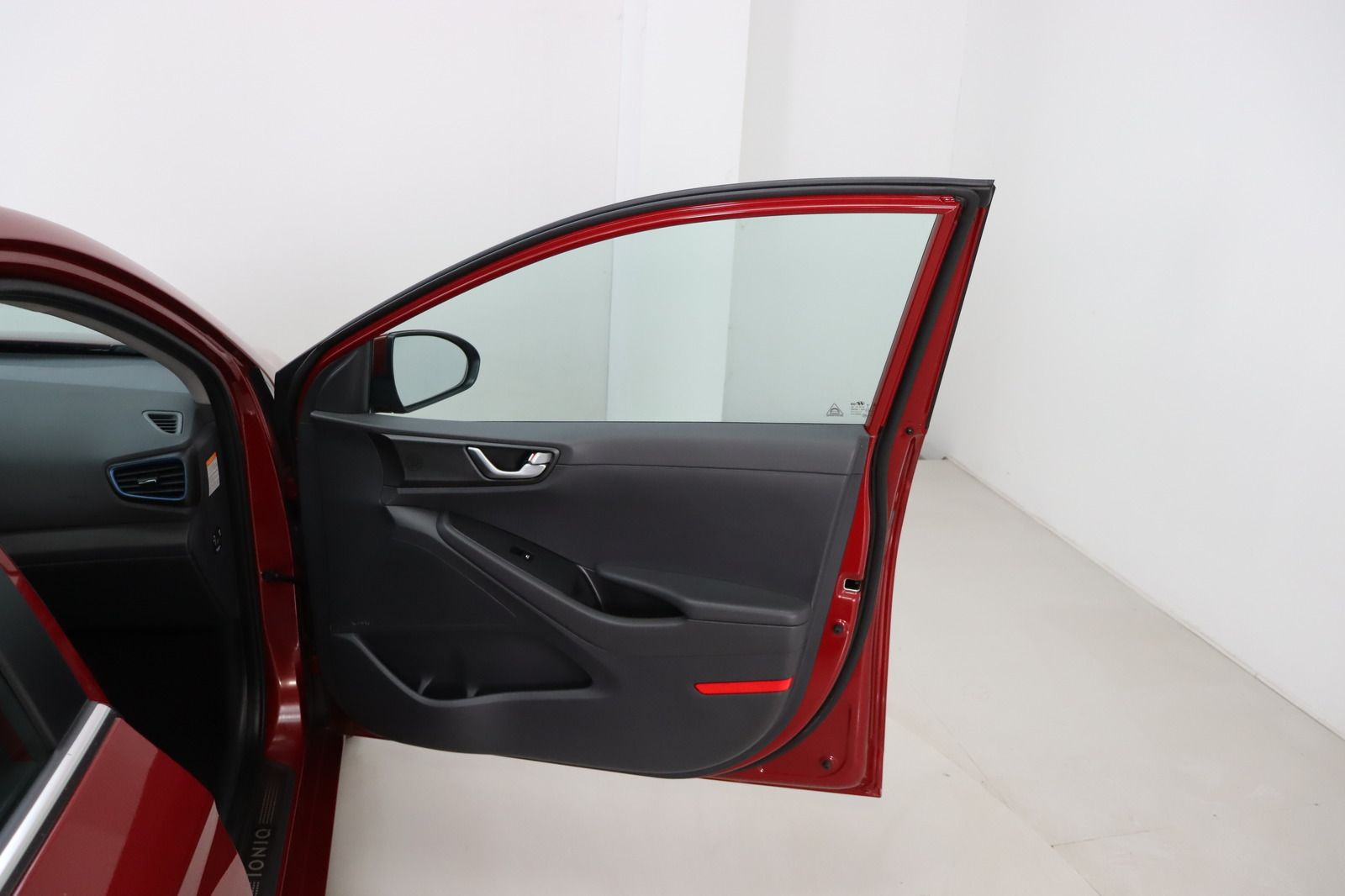 Fahrzeugabbildung Hyundai IONIQ 1.6i GDi HEV Hybrid Style