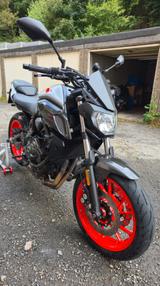 Yamaha MT-07 Carbon und Extras - Yamaha Motorräder in Wuppertal