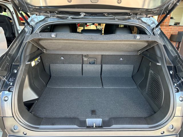 Toyota Urban Cruiser FWD Lounge 61 kWh *PANO*JBL*