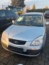 Kia Rio Model 2006 - gebrauchte Kia Rio aus dem Jahr 2006