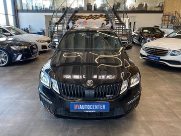 Skoda Octavia Combi RS 4x4 *PANO*NAVI*STANDHEIZUNG*AHK