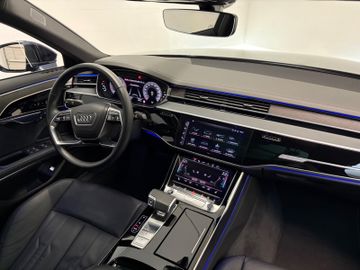 Audi A8 - 7