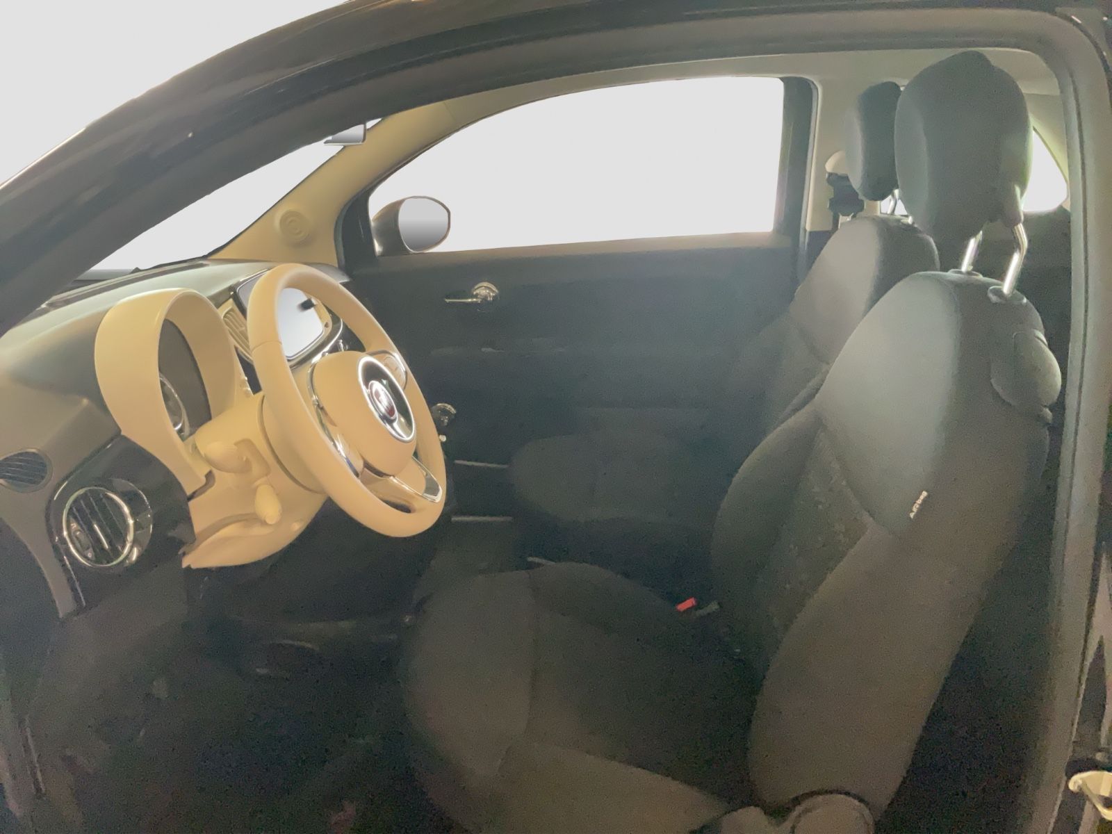 Fahrzeugabbildung Fiat 500 Dolcevita + Ganzjahresreifen