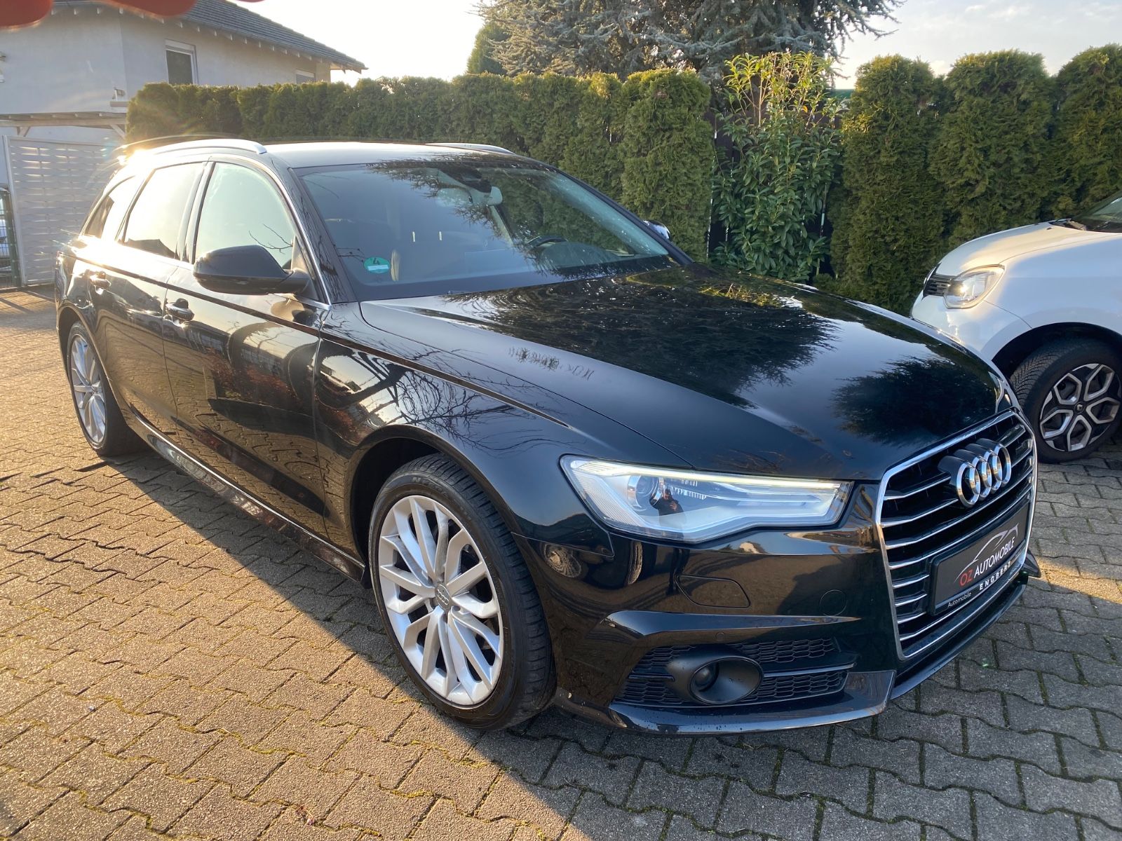 AUDI A6 2.0 TDI 140kW ultra S tronic Avant /Assistent