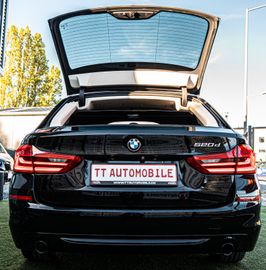 Fahrzeugabbildung BMW 520d Touring Sport Line HUD|LED|SHZ|NAVI|SPUR