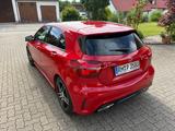 Mercedes-Benz A 220 - Limousinen mit Unfallschaden
