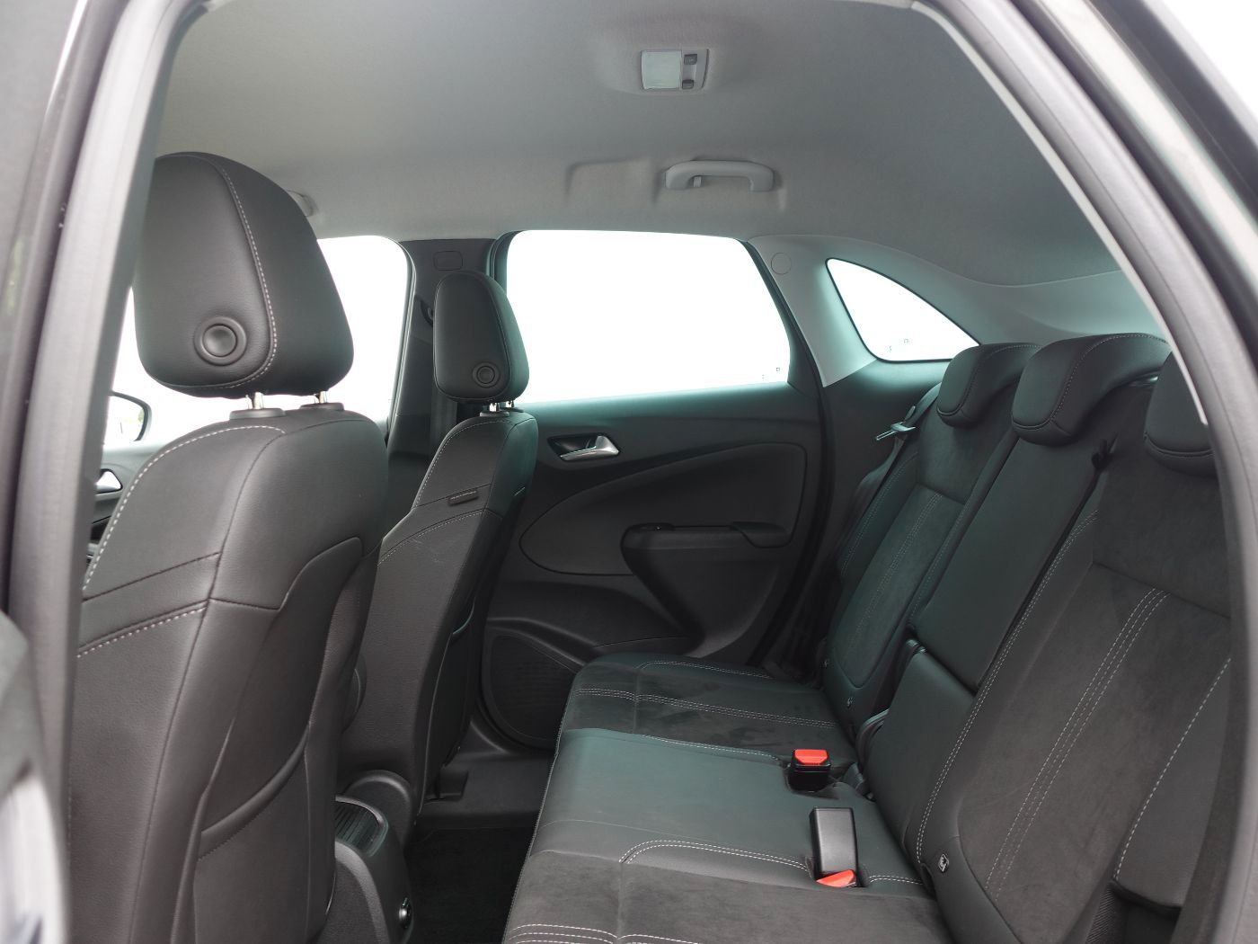 Fahrzeugabbildung Opel Crossland 1.2 Turbo Ultimate HUD,KlimaA,LED,Navi