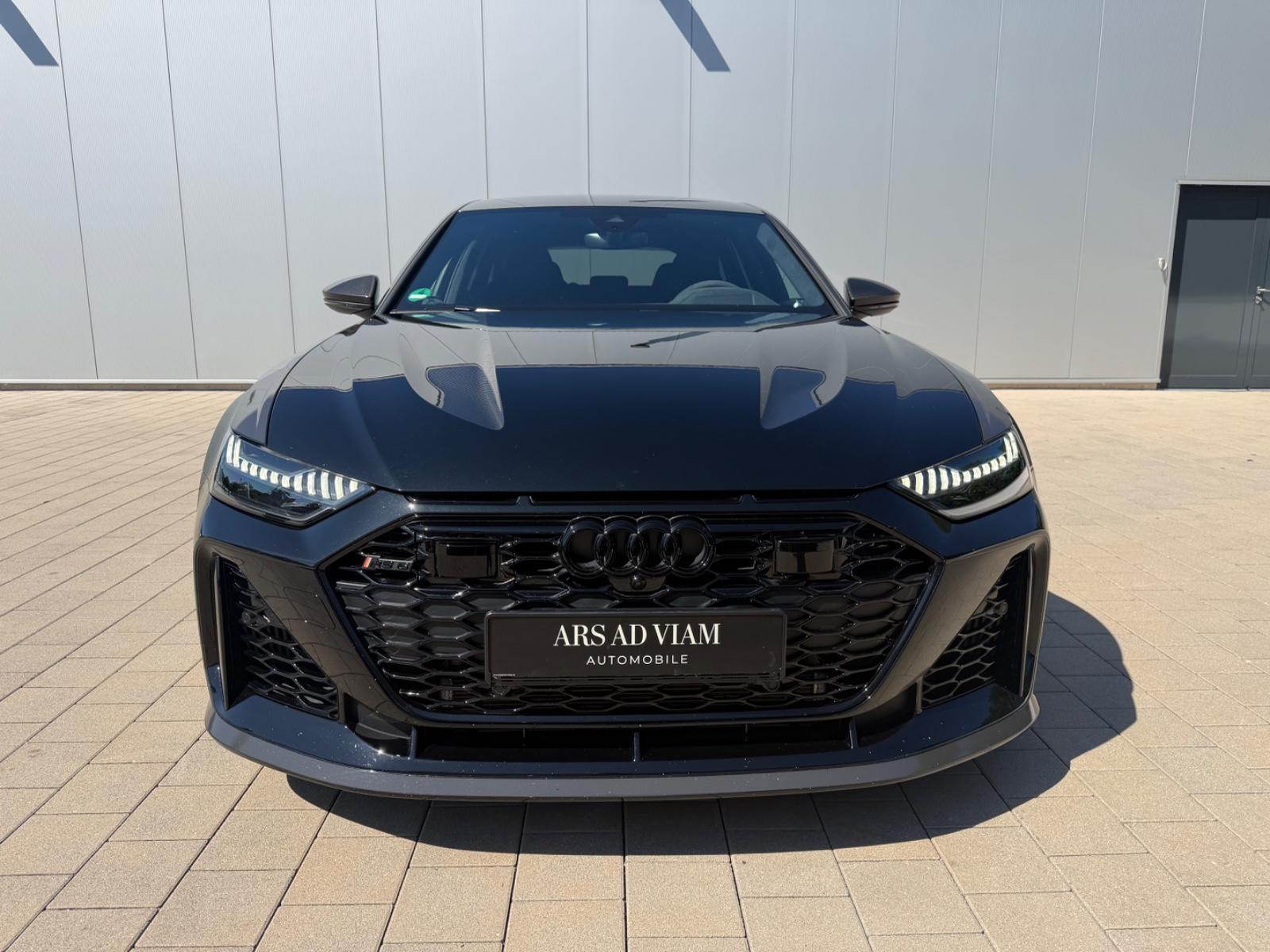 Audi RS6 GT Avant 464/660 schwarz/schwarz/schwarz