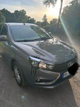Lada Vesta 1.6 Luxus. Automatik - gebrauchte Lada Limousine