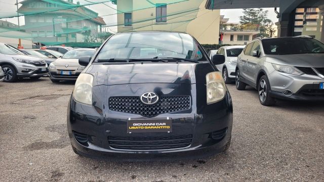 Toyota Yaris 1.0 5 porte ..Adatta Ai Neopatentat