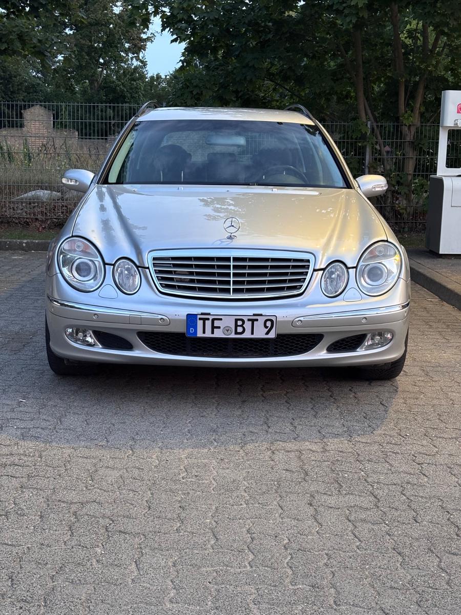 Mercedes-Benz E320, 2004