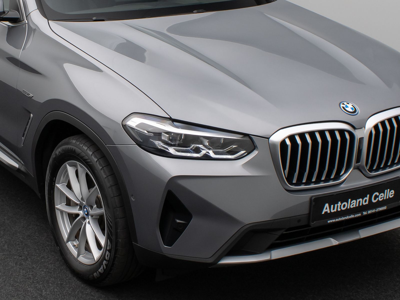 Fahrzeugabbildung BMW X3 xD30e Panorama Kamera DAB HiFi Lenkrhz Sport