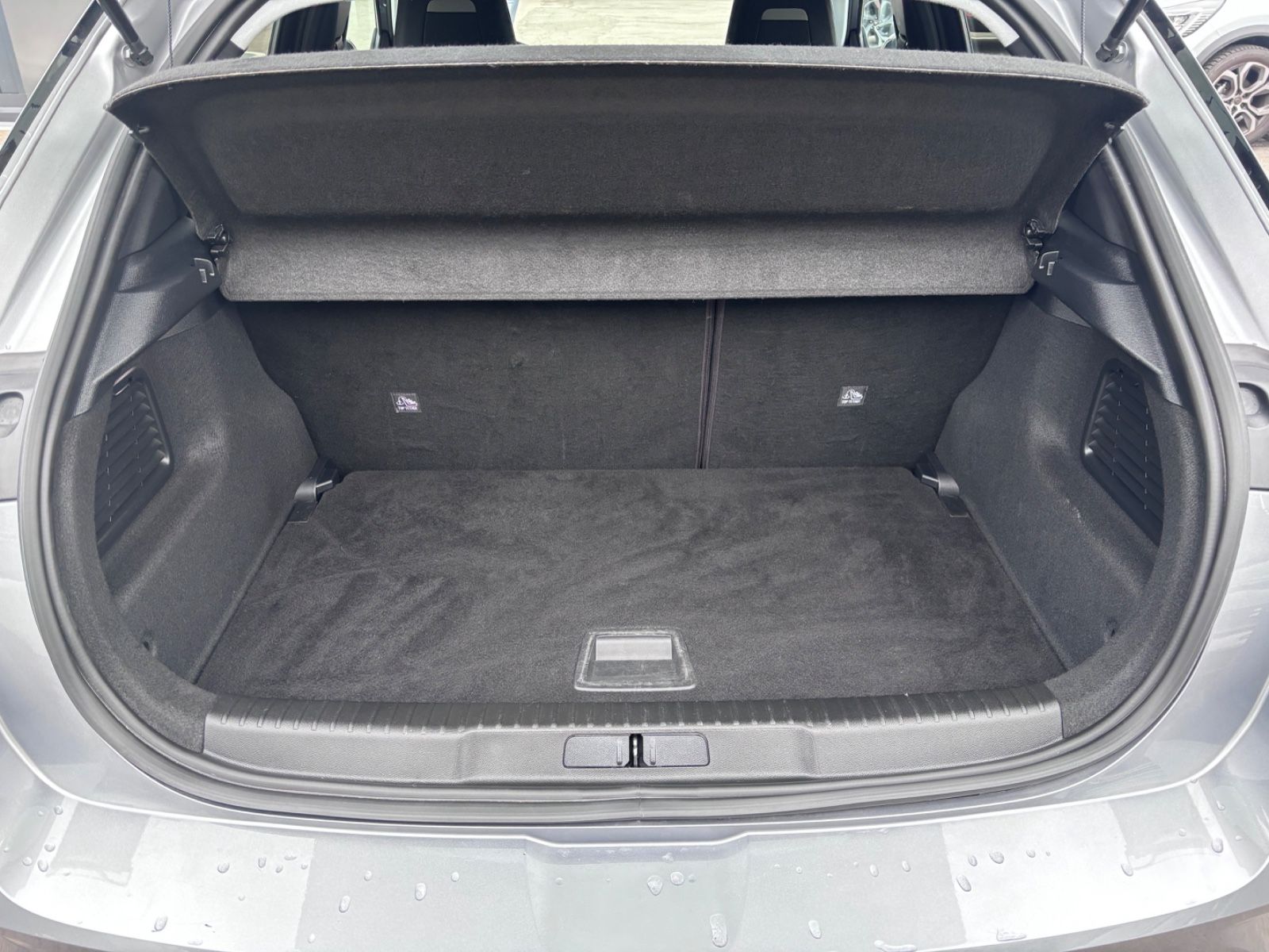 Fahrzeugabbildung Opel Mokka Elegance