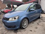 Volkswagen Touran Highline DSG*PANORAMA*NAVI - Volkswagen Touran aus 2011: Highline