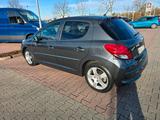 Peugeot 207 Premium  1.6 hdi - Peugeot 207 Premium mit Diesel-Antrieb