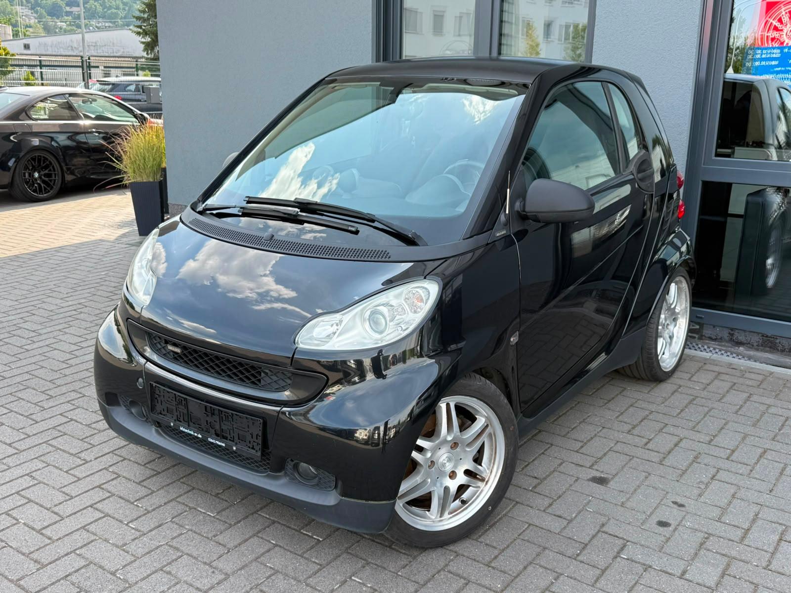 Smart ForTwo fortwo coupe Brabus*SHZ*Klima*Carplay