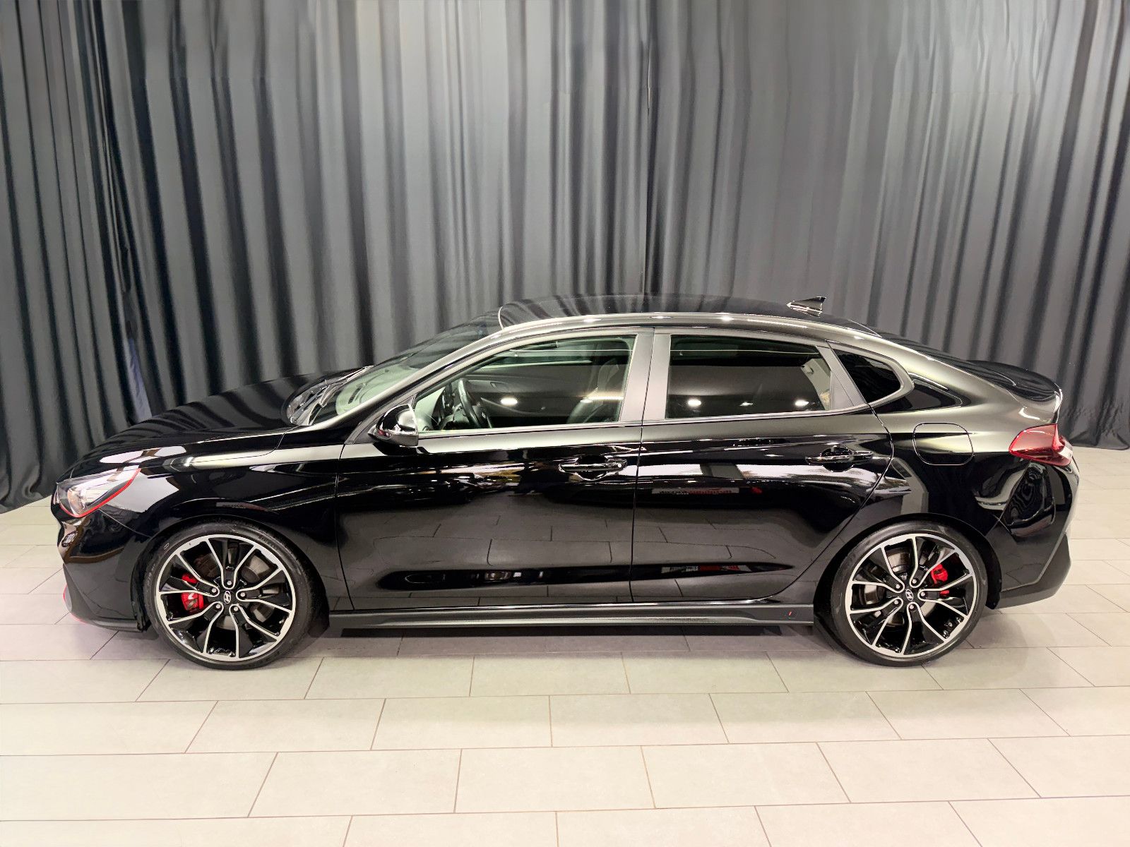 Fahrzeugabbildung Hyundai i30 Fastback N Performance|SCHALTER|PDC|NAVI