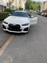 BMW i4 eDrive35 M Sport Ambiente Ablagenpaket  - BMW i4 in Duisburg