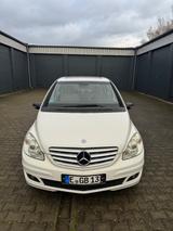 Mercedes-Benz  2. Hand Carplay Panorama - Mercedes-Benz B 150: Van