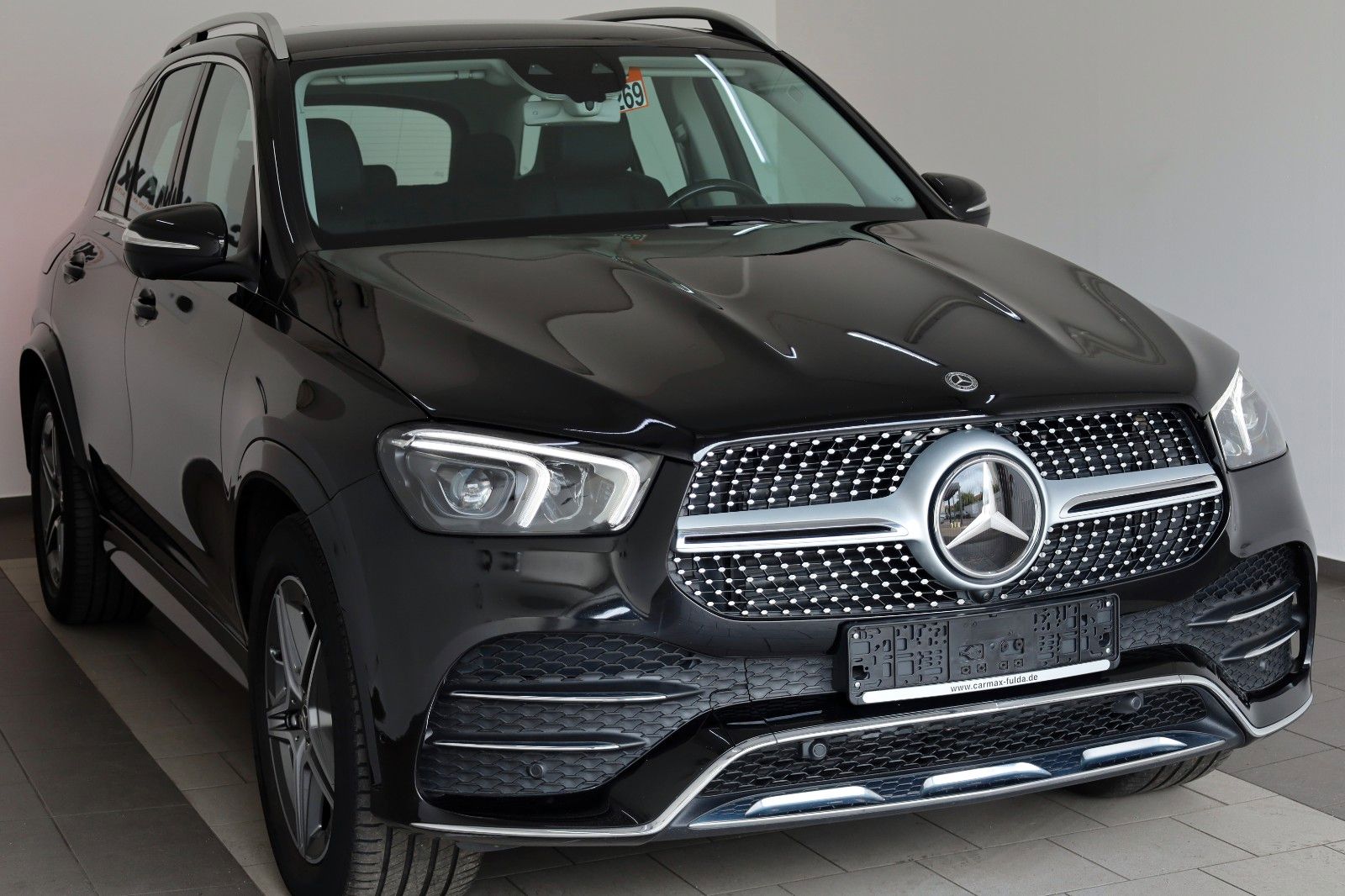 Fahrzeugabbildung Mercedes-Benz GLE 350d 4M AMG Line Leder,Navi,LED,360°,ParkPak