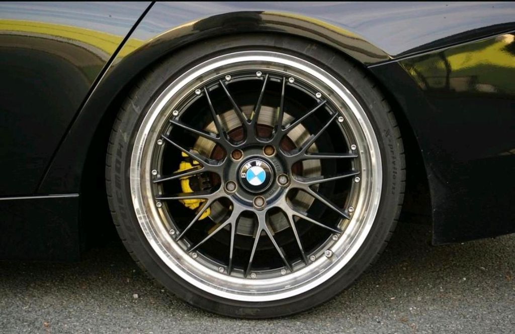 Image of BMW 320