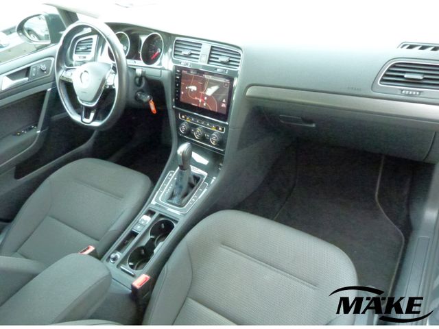 Golf e-Golf, CCS-Ladedose, Rückfahrkamera, SHZ, 