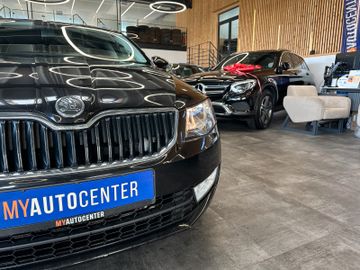 Skoda Octavia *2-ZONEN*SZHZ*NAVI*TEMPO*PDC*