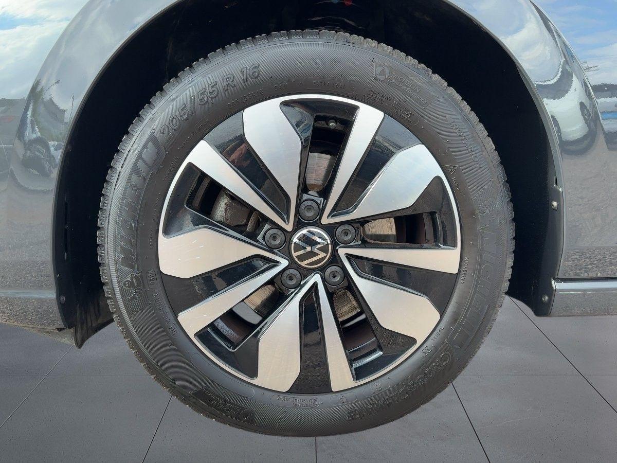 Volkswagen Golf VIII 1.0 TSI Move LED PDC Sitzhzg., миниатюра 20