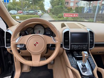 Porsche Cayenne - 5
