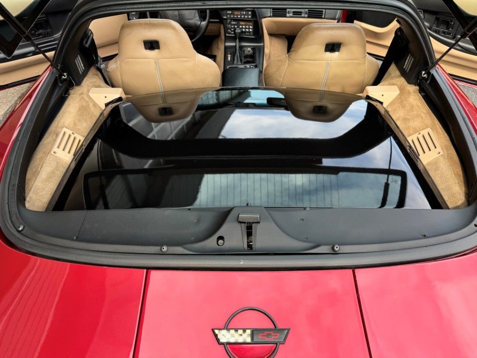 Fahrzeugabbildung Corvette C4 Targa 5.7 TPI Schweiz Import H Zulassung
