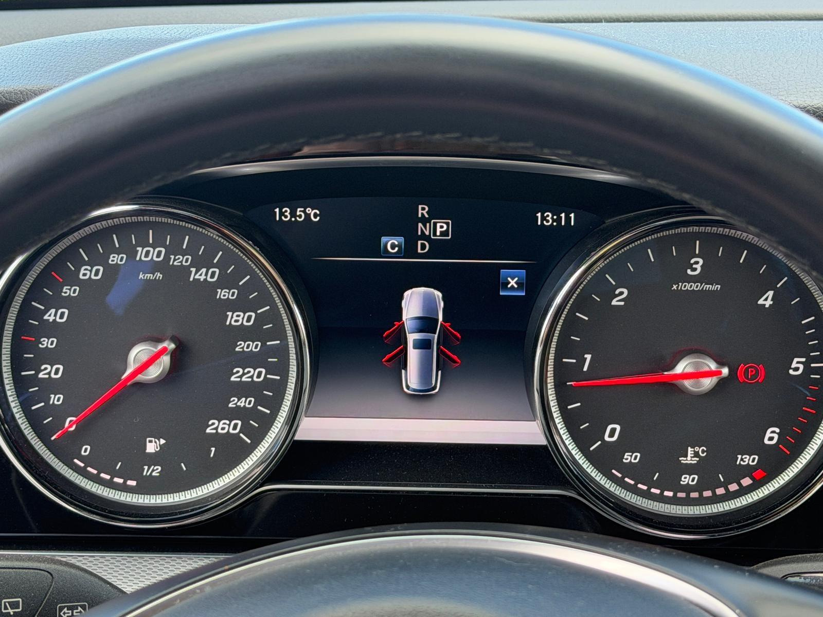 Mercedes-Benz E 220 d Autom. -
