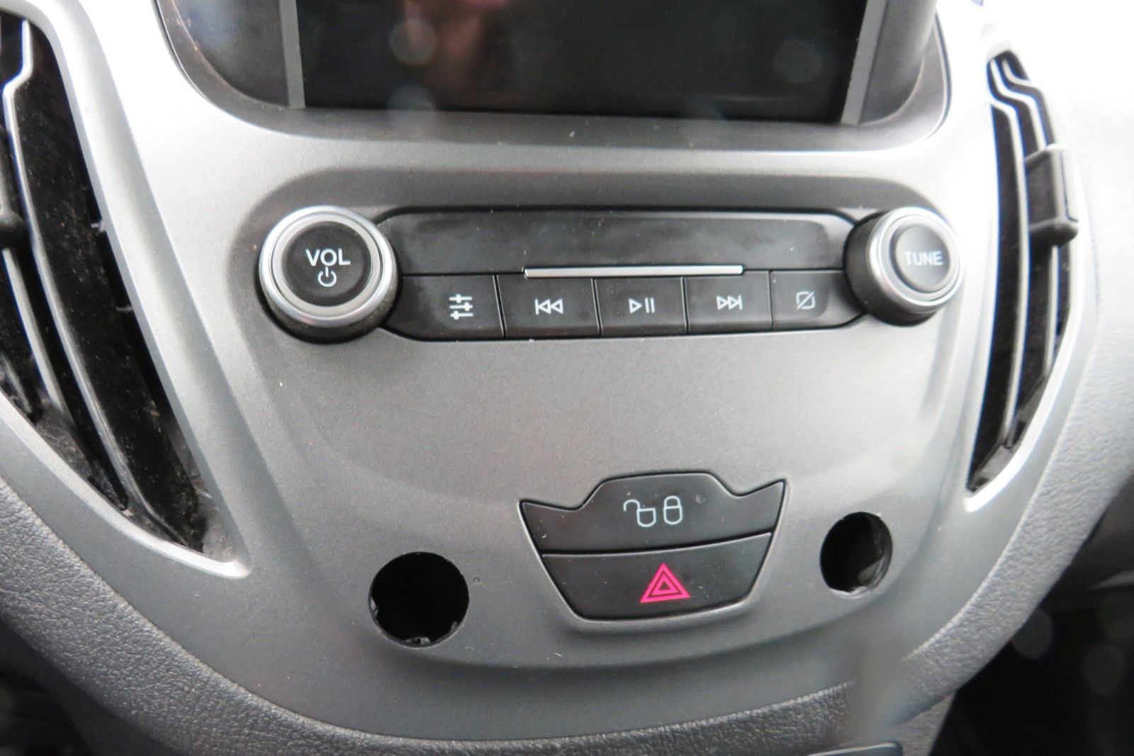 Fahrzeugabbildung Ford Transit Courier TREND NAVI SCHECKHEFT 1.HD