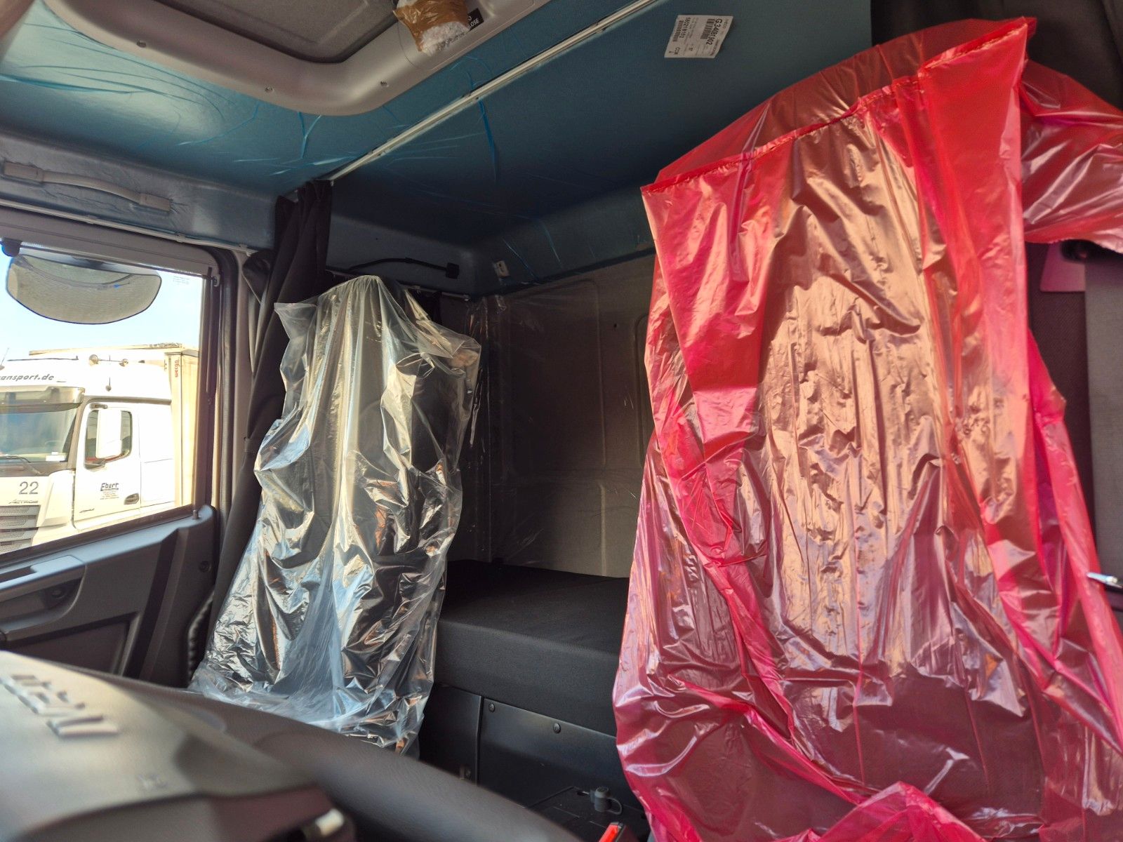 Fahrzeugabbildung Iveco Eurocargo ML80E22/P 2x AHK Klima Standh. Bett