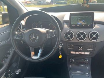 Mercedes B 180 - 10
