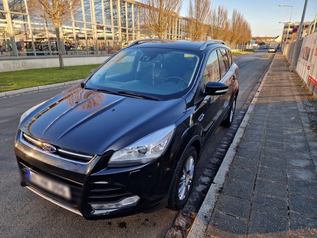 Ford Kuga 2,0 TDCi 4x4 120kW Titanium PowerShift