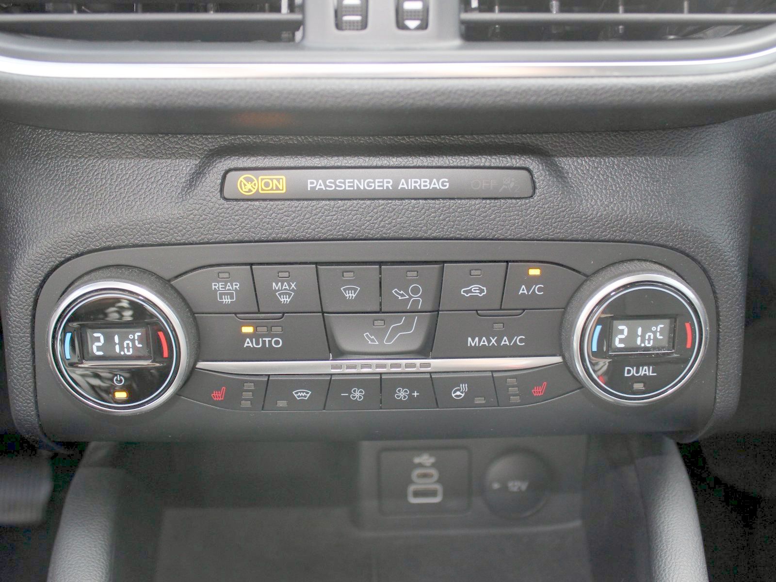Fahrzeugabbildung Ford Kuga Plug-In Hybrid Titanium 2,5 Duratec