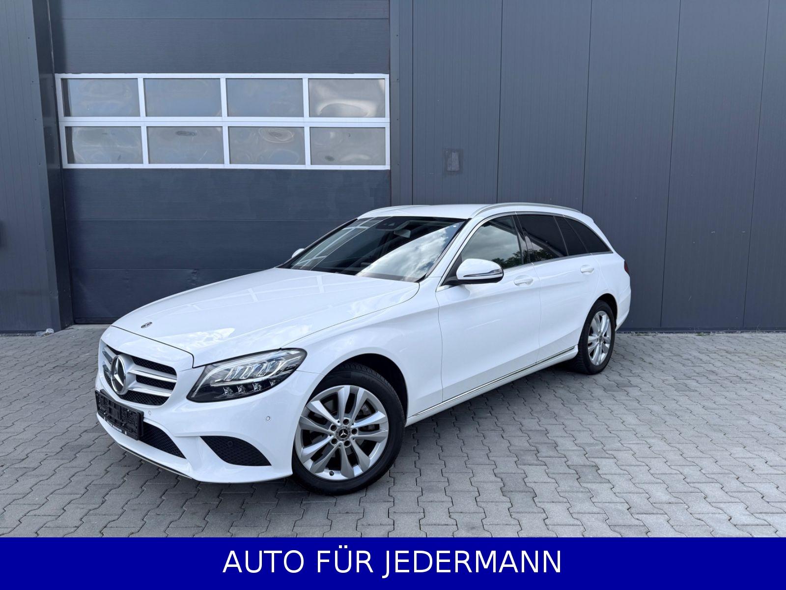 Mercedes-Benz C 220d T 4MATIC *Volldigital*Teilleder*Kamera*
