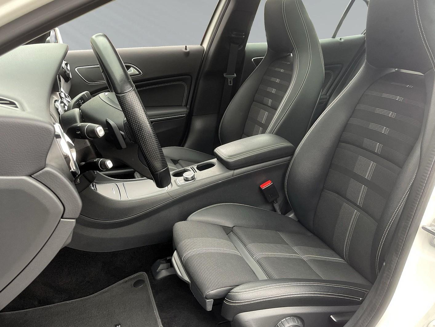 Mercedes-Benz GLA 7G-DCT Urban LED NAVI PANO SHZ PDC, миниатюра 9