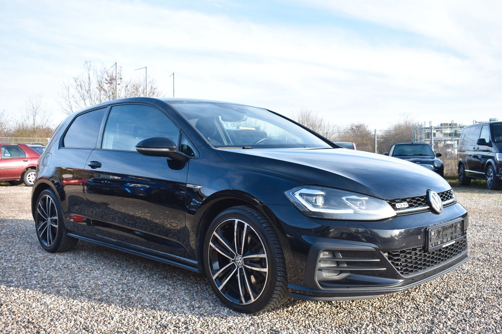 Fahrzeugabbildung Volkswagen Golf VII Lim. GTD BMT/Start-Stopp DYNAUDIO