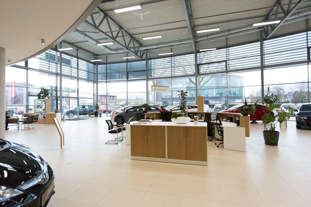 showroom-image-bottom