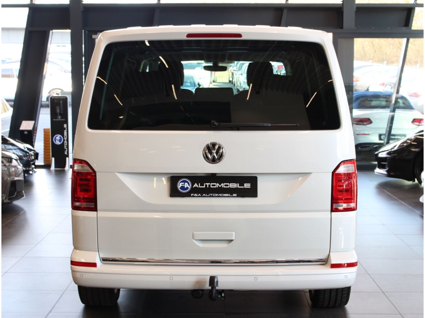 Fahrzeugabbildung Volkswagen T6 Multivan Bus Generation Six 4Motion 2.0 TDI