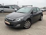 Opel Astra J 1.4 Lim. Cosmo Temp Klimaauto SHZ PDC - Opel Astra Cosmo