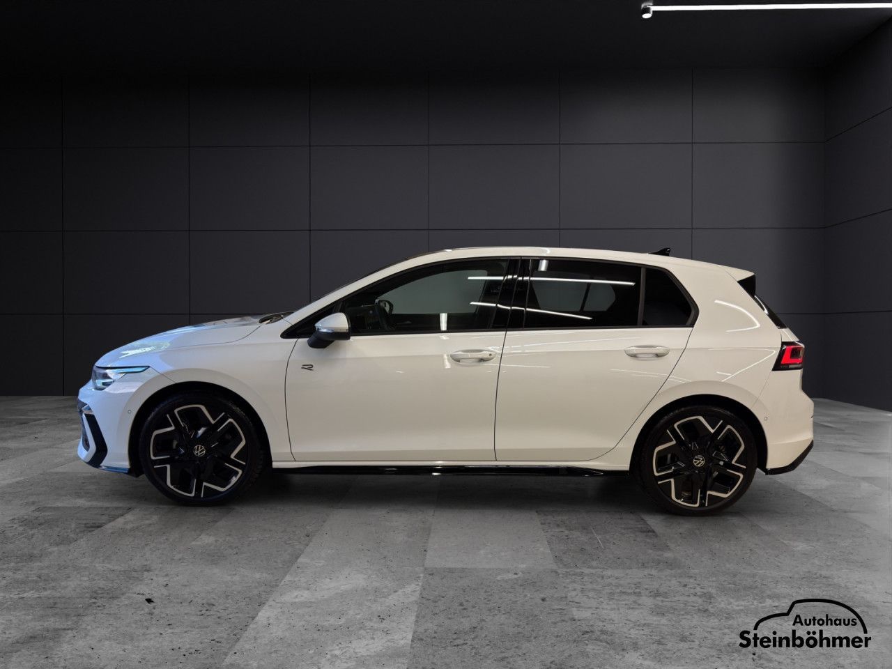 Volkswagen Golf R-Line 1.5eTSI NAVI IQLIGHT PANO HUD LED foto 3