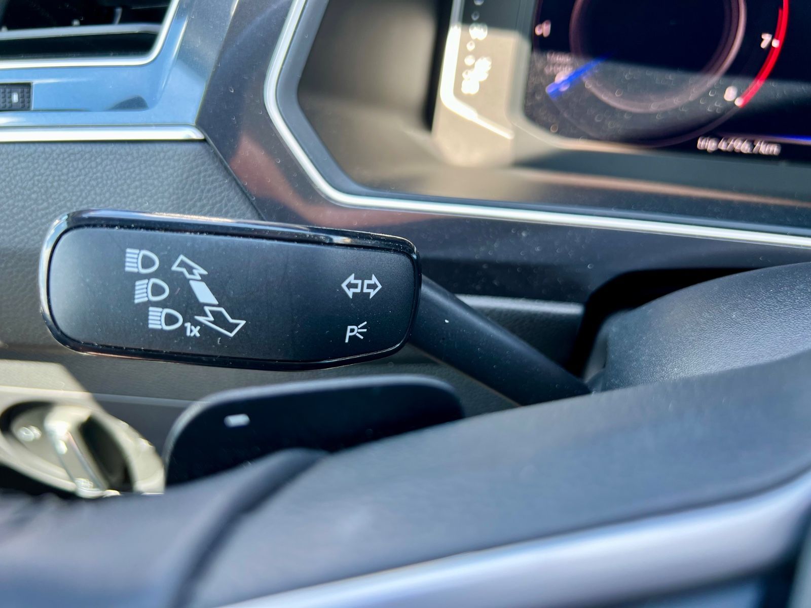 VW Tiguan Allspace Life 7-SITZE AAC NAVI GZJR