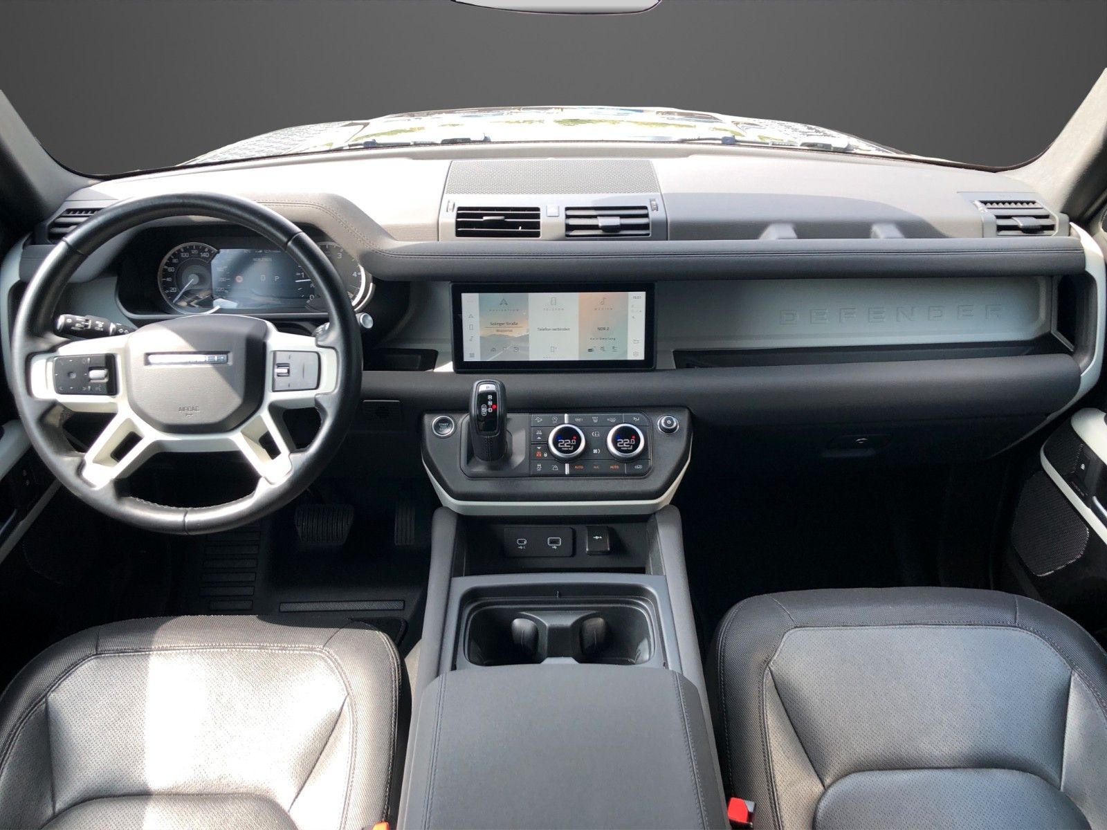 Fahrzeugabbildung Land Rover Defender 90 D250 X-Dynamic SE m. Winde