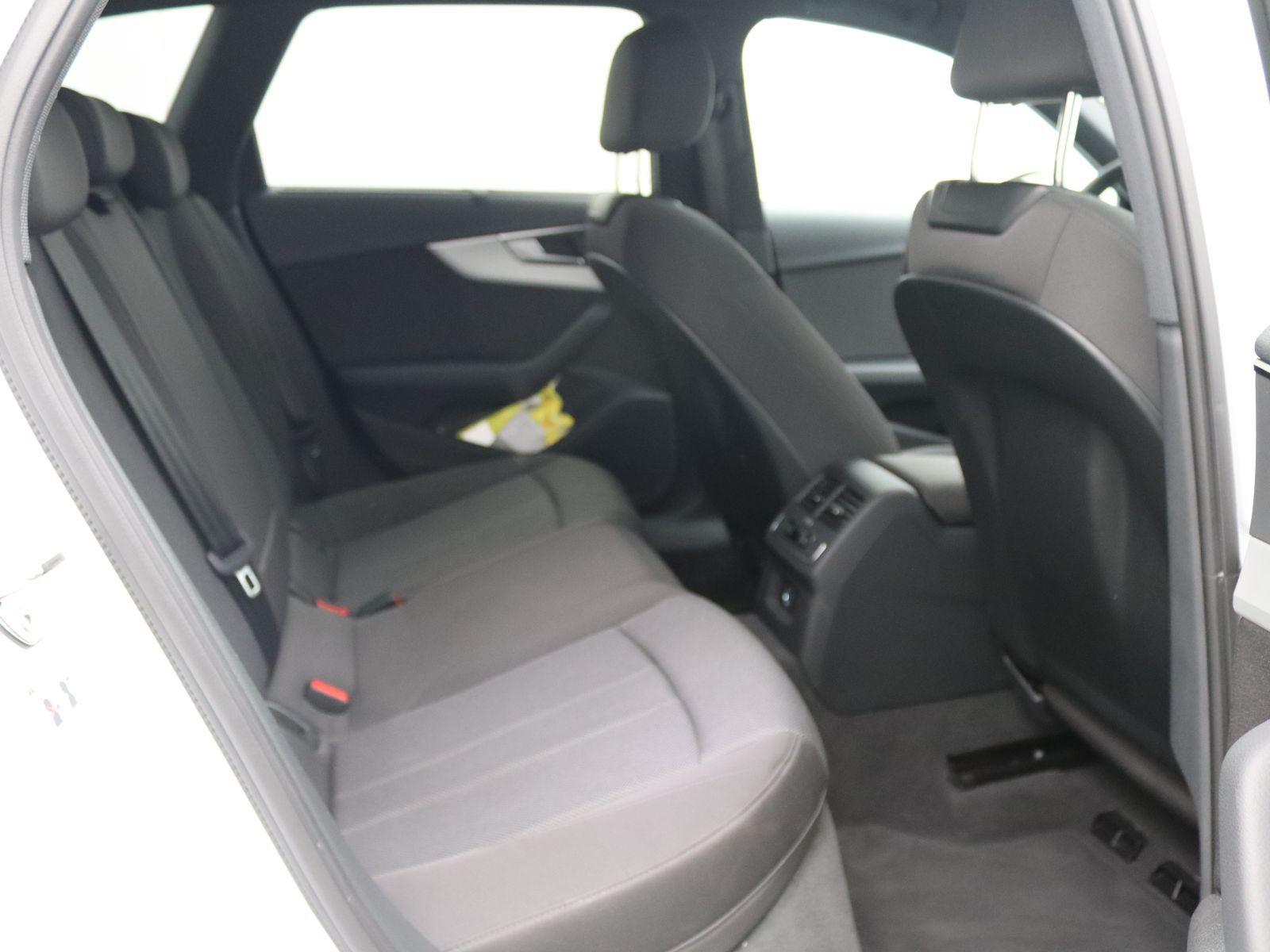 Audi A4 - Bild 9