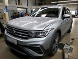 Volkswagen Tiguan Allspace DSG Life 7-Sitzer ACC/LED/AppCon - gebrauchte VW Tiguan Allspace aus dem Jahr 2022