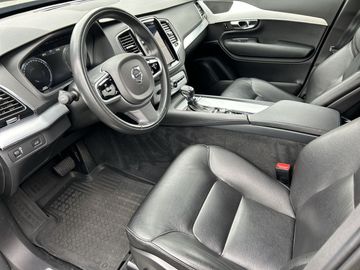 Volvo XC90 - 5