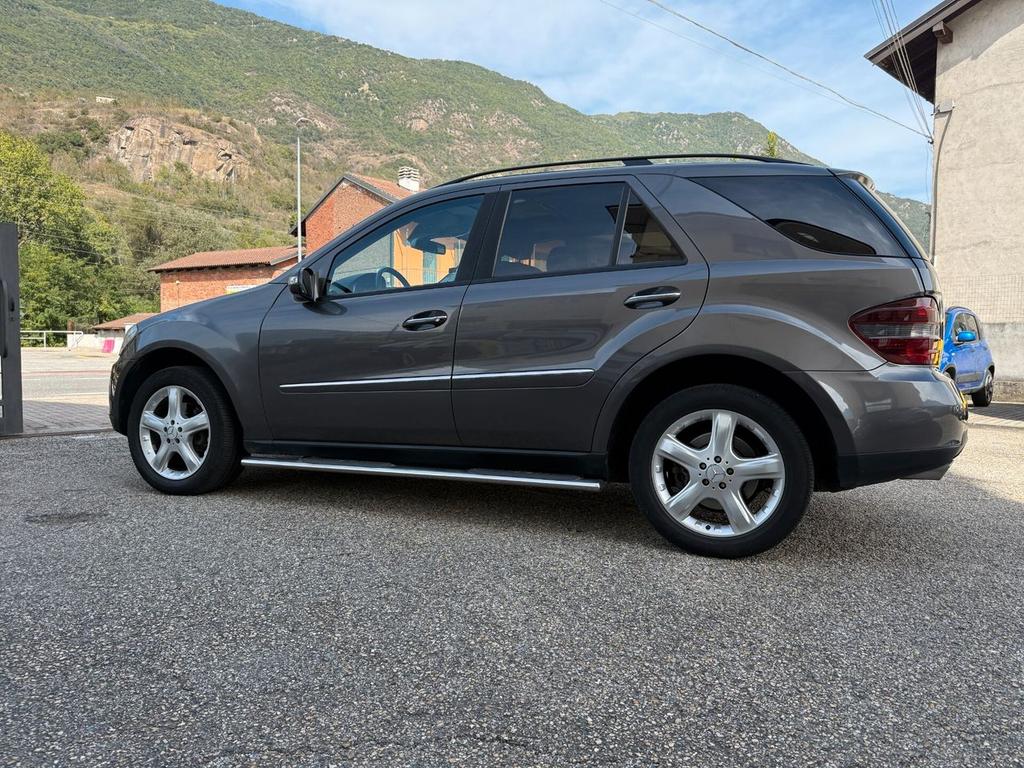 Mercedes-Benz ML 320