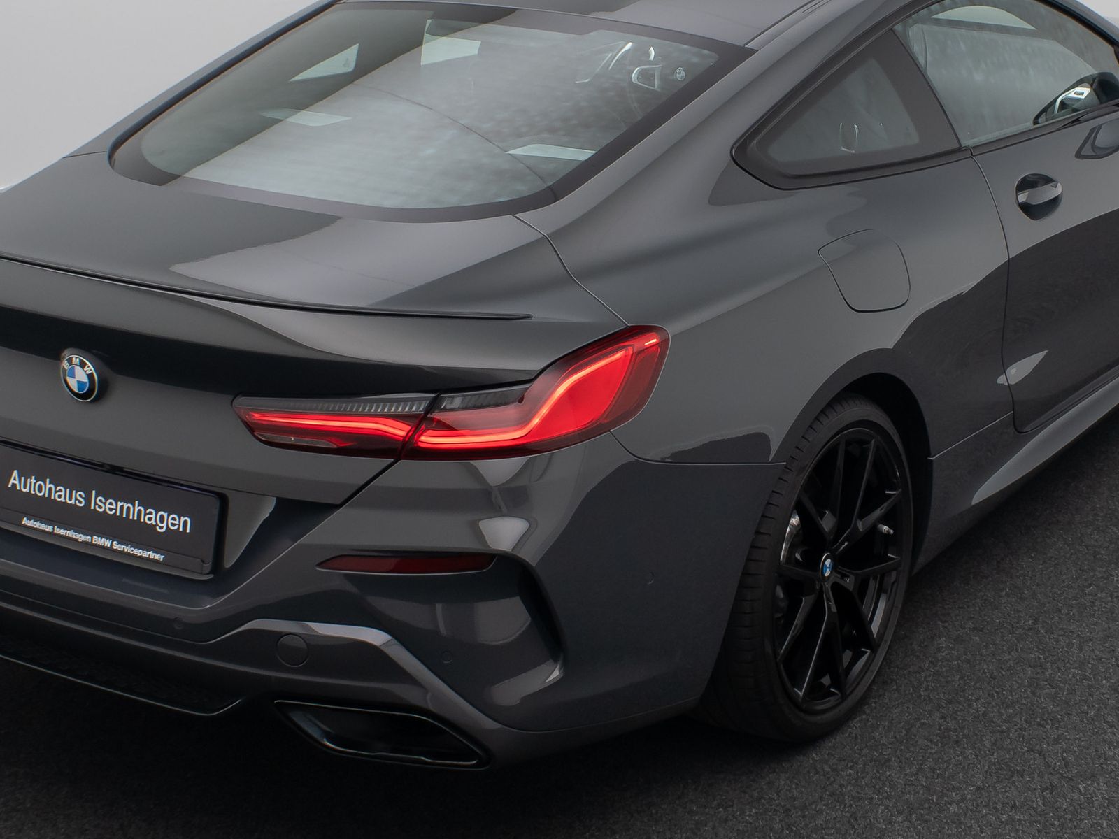 Fahrzeugabbildung BMW 840d xD Coupé B&W 360° SoftCl DisplKey Laser 20"